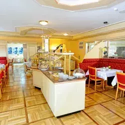 Restaurant mit Fr�hst�cksbuffet im Wellnesshotel Rothfuss im Schwarzwald