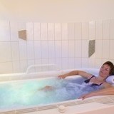 Whirlpool zur Entspannung im Wellnessbereich des Hotels Bad Wildbad