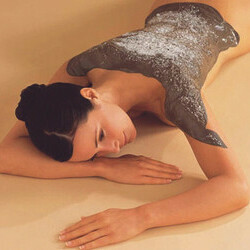Schlammpackung - K�rperbehandlung im Wellnesshotel Rothfuss in Bad Wildbad