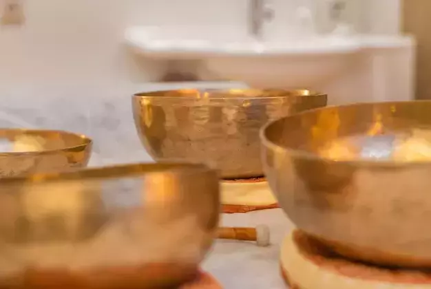 Ayurveda Klangschalen im Wellnesshotel Rothfuss in Bad Wildbad im Schwarzwald
