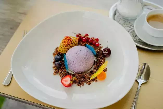 Dessert im Restaurant Sommerbergblick des Wellnesshotel Rothfuss Bad Wildbad im Schwarzwald