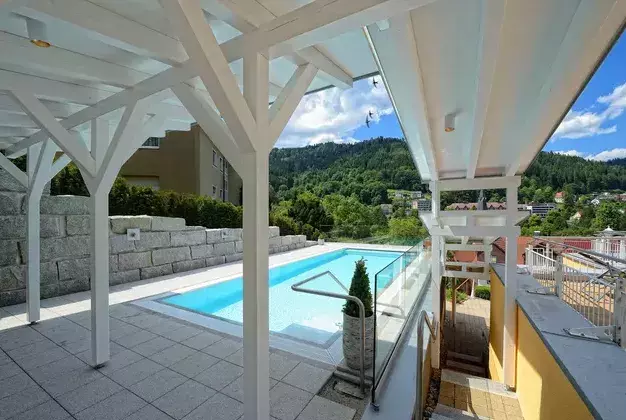 Wellnessurlaub am Infinitypool im Wellnesshotel Rothfuss in Bad Wildbad im Schwarzwald