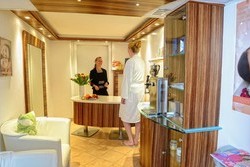 Wellnessbereich: Empfang