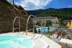 Whirlpool und Infinity Au�enpool