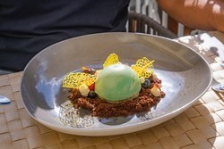 Essen auf der Terasse