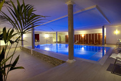 Hallenbad 16